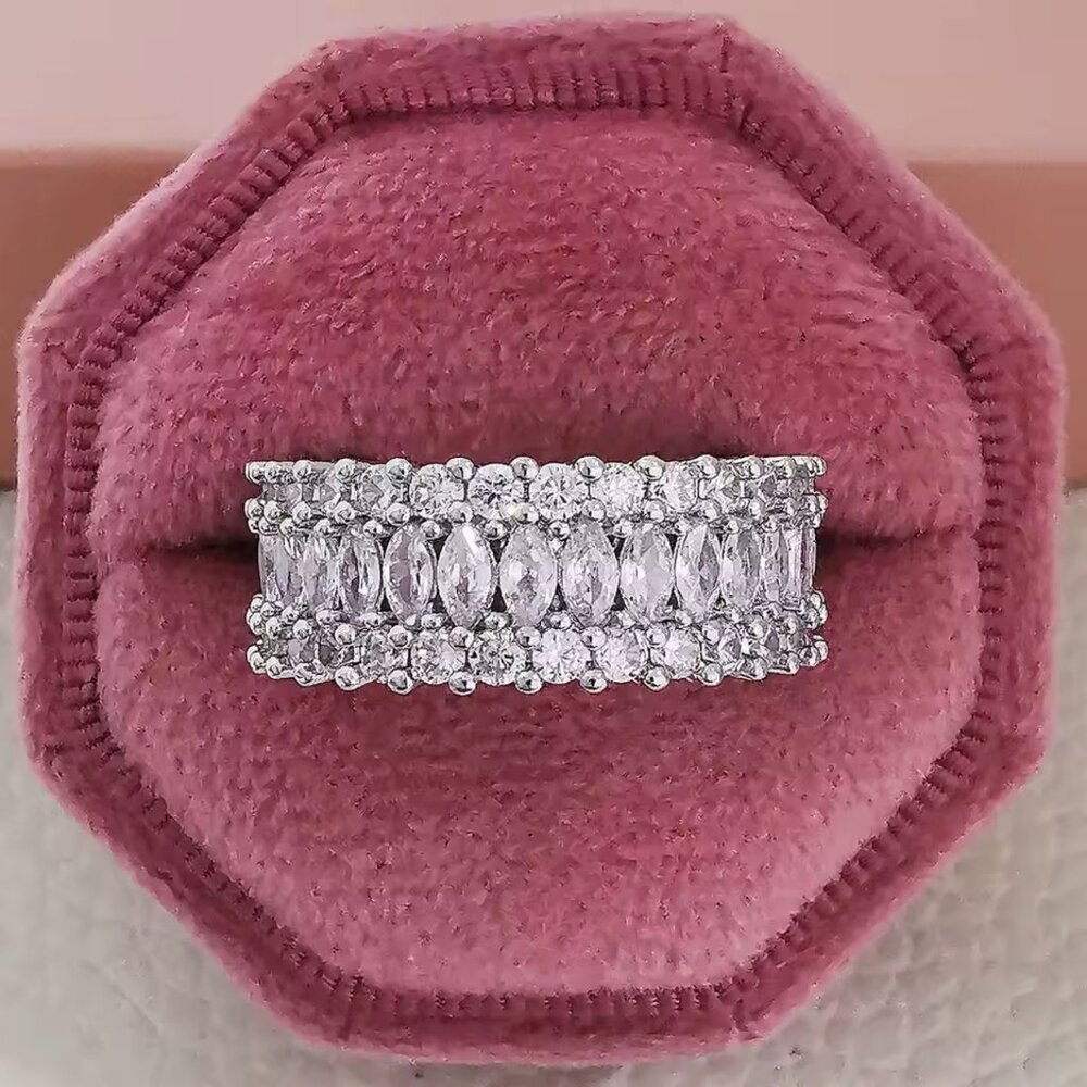1pcs New Luxury Dense Inlaid VVS1 Dia Eternity Band Wide Ring